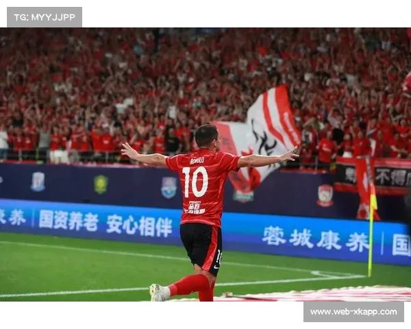 蓉城1-0力克申花，队史首次登顶积分榜